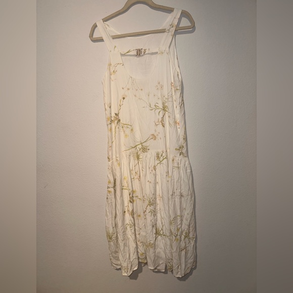 Sancia White Washed Floral Long Dress Size Medium - Picture 8 of 8